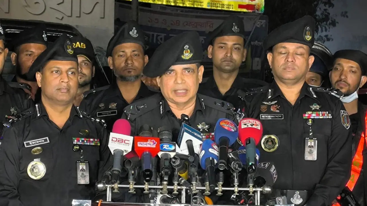 জামিন নিয়ে আবার জড়াচ্ছে একই অপরাধে : র্যাব ডিজি