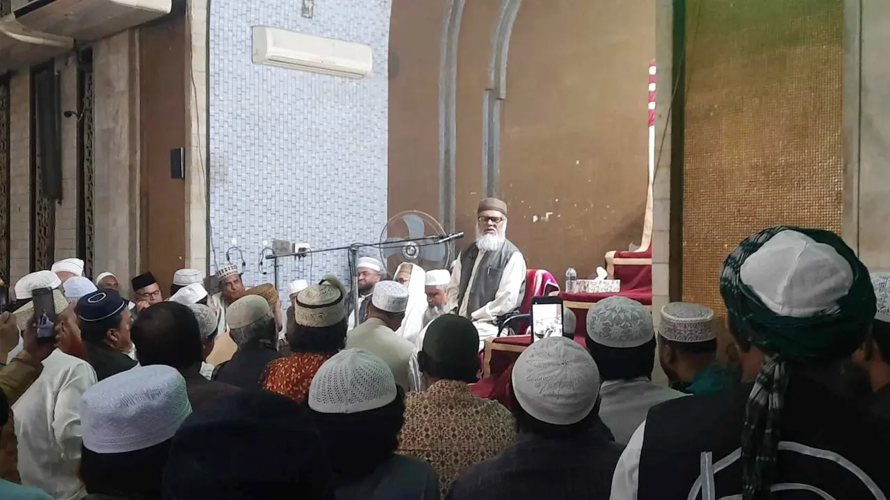 যারা হারাম টাকার মালিক তাদের এবাদত কবুল হয় না