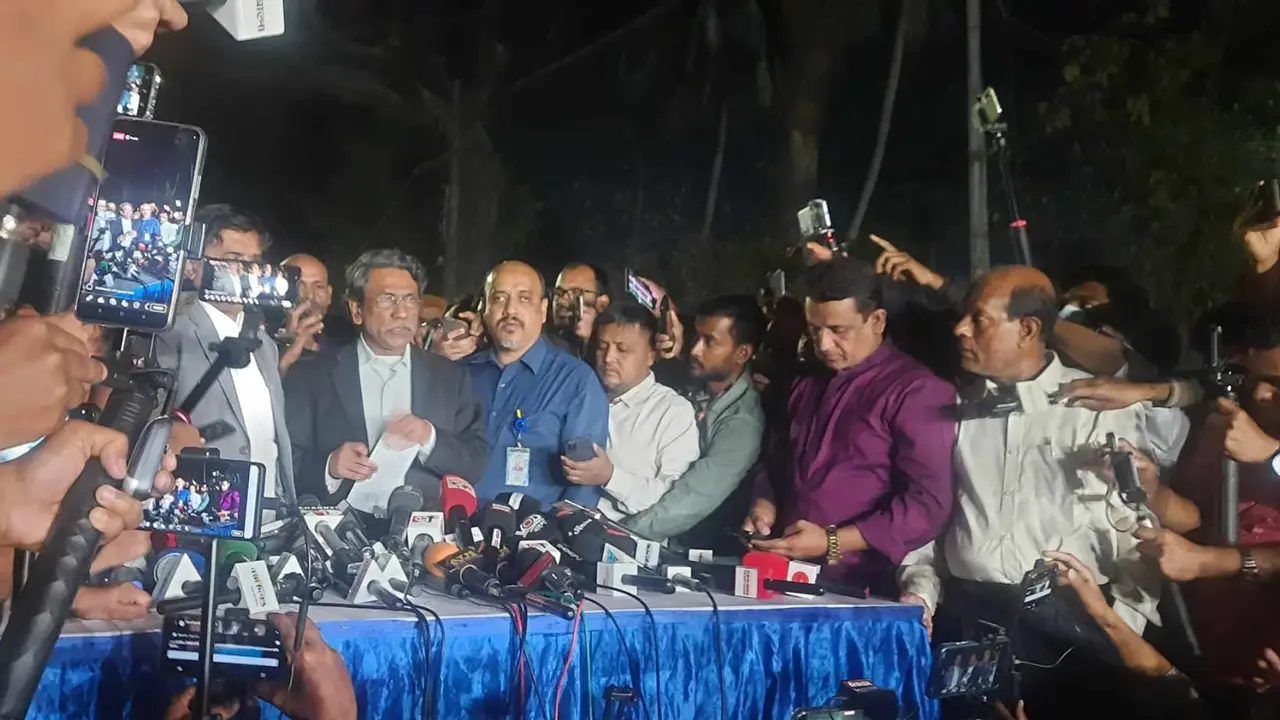শিগগিরই সংস্কার নিয়ে রাজনৈতিক দলগুলোর সঙ্গে বৈঠক: আলী রিয়াজ