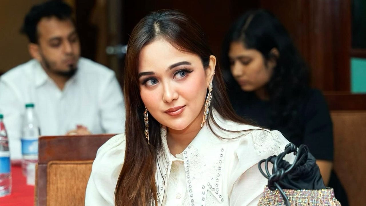 ‘যারা ভয় দেখানোর চেষ্টা করছেন, তারা ঘুমের ওষুধ খেয়ে ঘুম দেন’