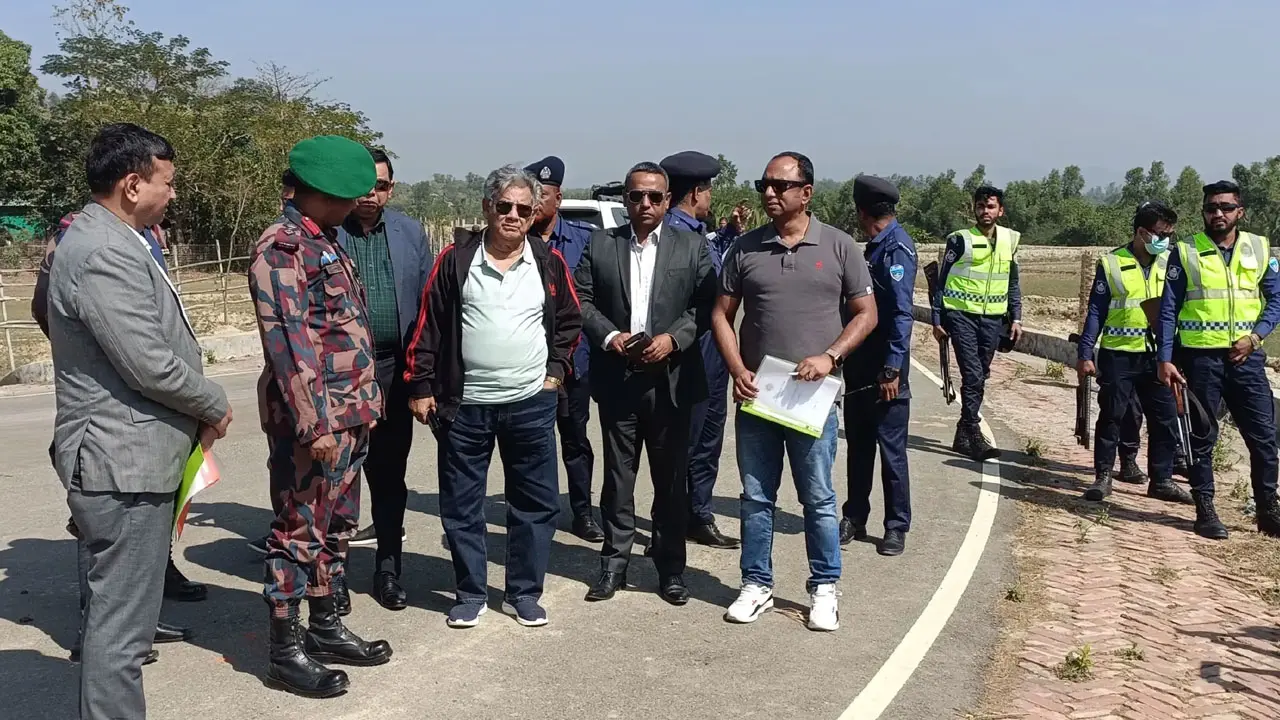 ঘুমধুমে স্থলবন্দর নির্মাণের পরিকল্পনা রয়েছে : নৌপরিবহন উপদেষ্টা