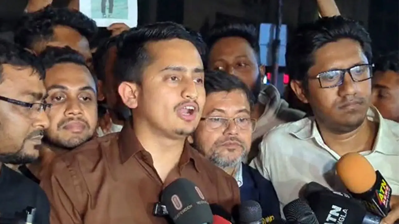 শেখ হাসিনার বিচারের মঞ্চ হবে ফাঁসির মঞ্চ : সারজিস