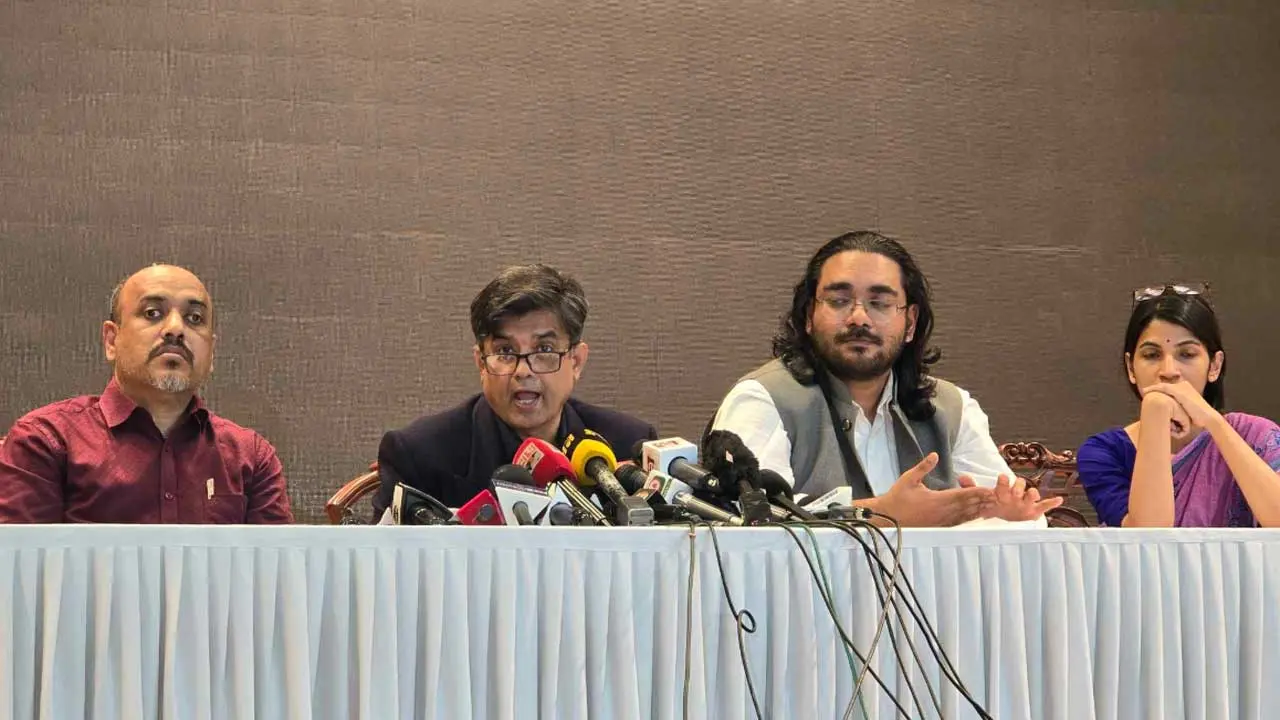 ইউসিবি ও ইসলামী ব্যাংক যথেষ্ট ভালো করছে