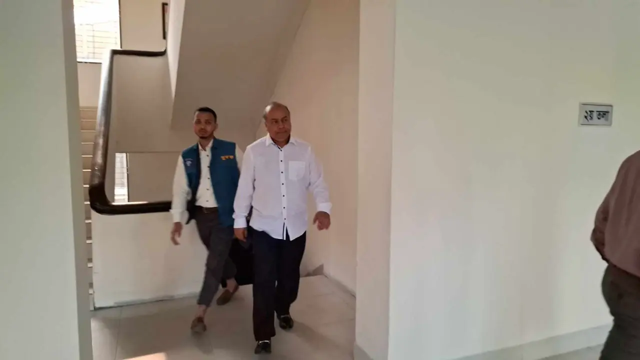 আদালতে কান্নায় ভেঙে পড়লেন শিবলী রুবাইয়াত