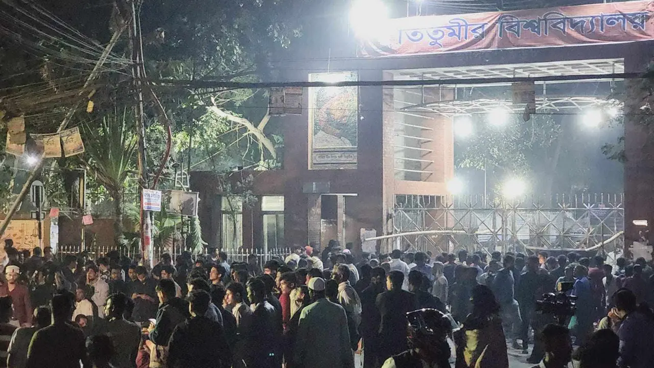 রোববার মহাখালীতে রেলপথ-সড়কপথ অবরোধের ঘোষণা, বন্ধ সব ক্লাস-পরীক্ষা