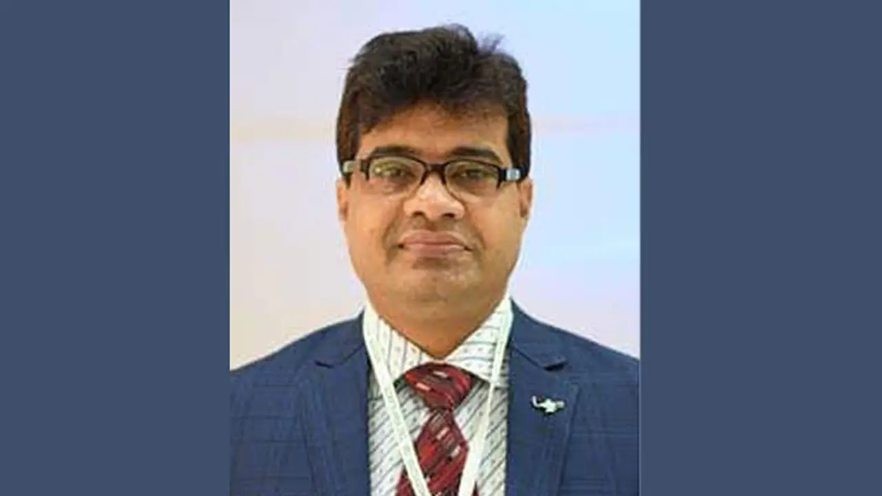 এবার বরখাস্ত হচ্ছেন ইউজিসির সাবেক সচিব ফেরদৌস জামান