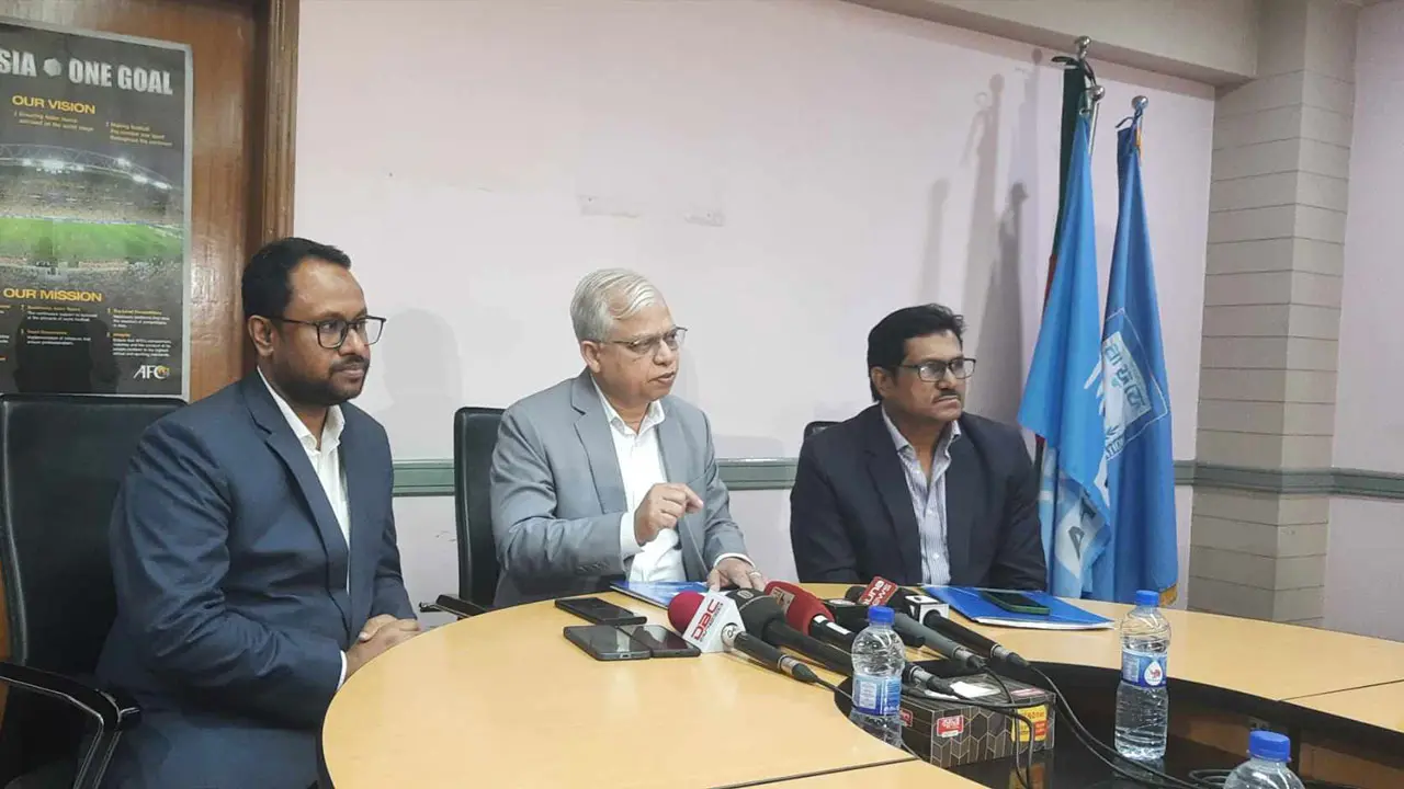 কমলাপুর স্টেডিয়াম সংস্কার করেই পুনরায় বাফুফের একাডেমি