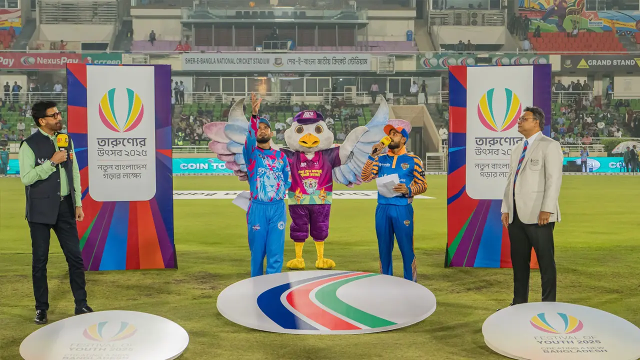 ফাইনালে ওঠার লড়াইয়ে ফিল্ডিংয়ে চিটাগাং