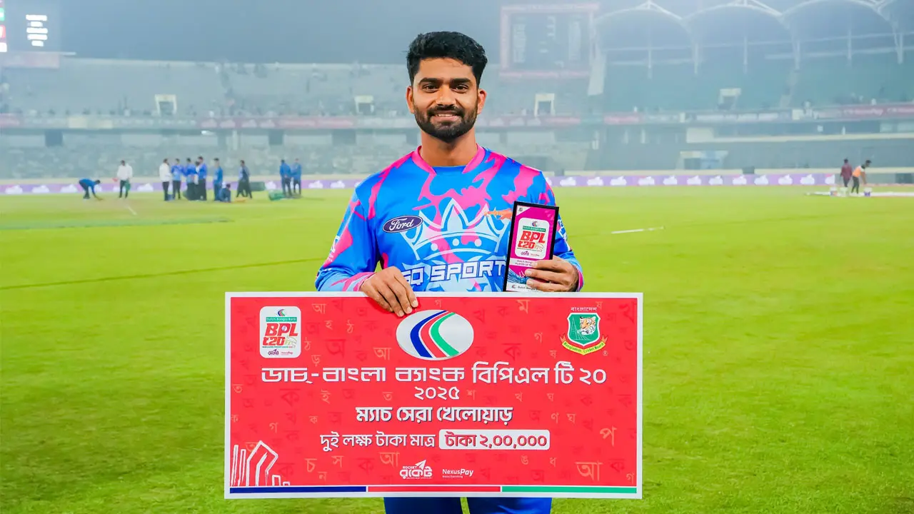 সানি ভাই বলেছিল ‘তুই পারবি’—এক বলে চার রানের সমীকরণ মিলিয়ে আলিস