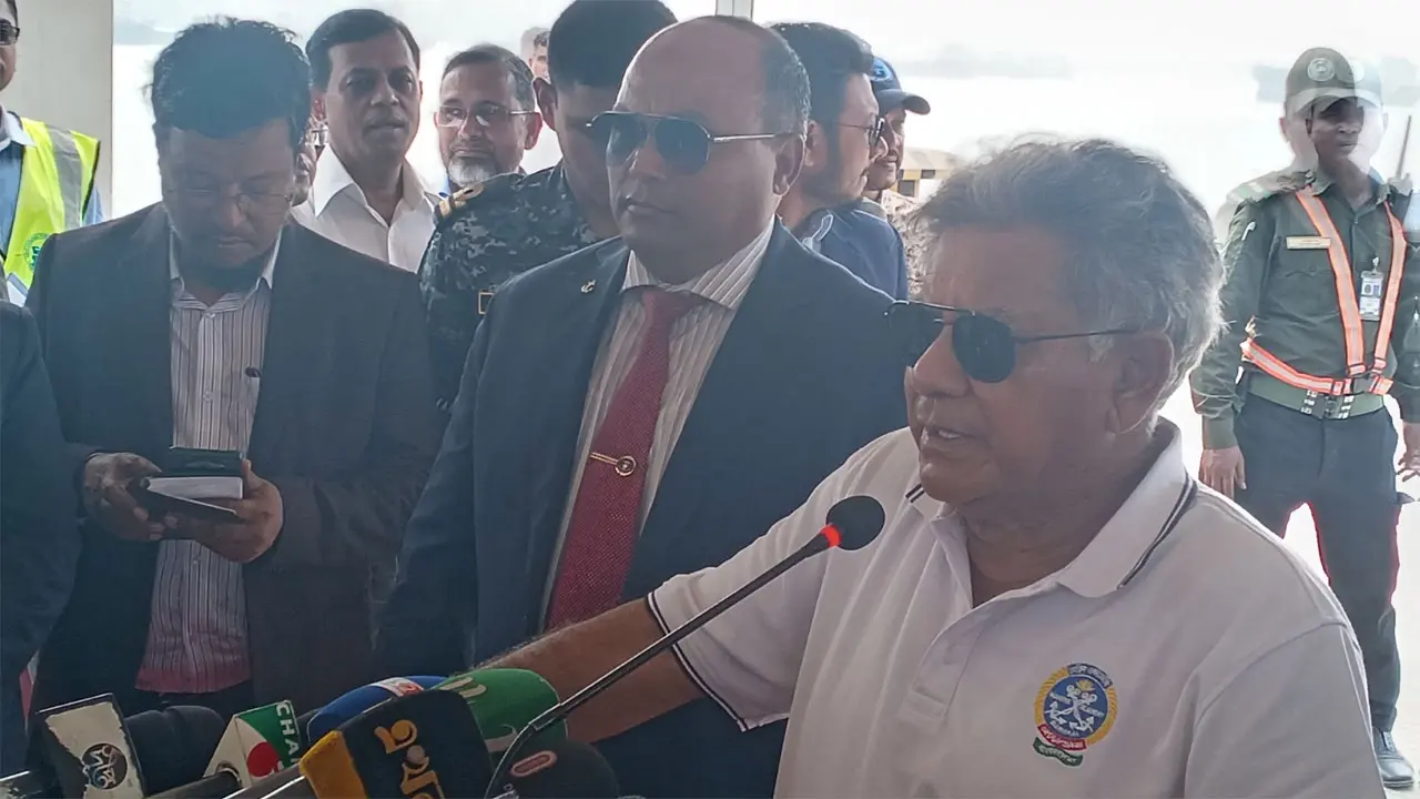 আয় না থাকায় বন্ধ হচ্ছে ৮টি স্থলবন্দর : নৌ পরিবহন উপদেষ্টা