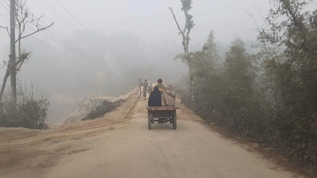 মাঘ বিদায় নিলেও পঞ্চগড়ে কমেনি শীত, তাপমাত্রা ৯ ডিগ্রির ঘরে