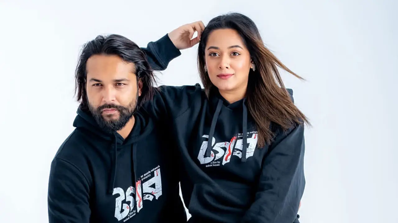 ‘টগর’-এ হিংস্র আদরের তাণ্ডবে ভয়ার্ত দিঘী!