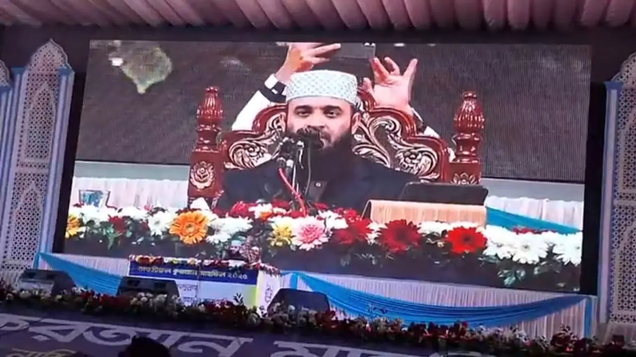 আল্লাহ মানব জাতিকে সম্মান দিয়ে সৃষ্টি করেছেন