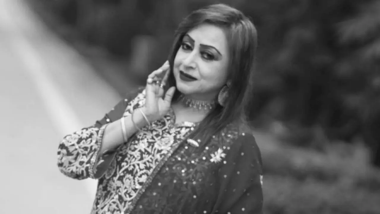 এফডিসিতে অঞ্জনাকে শেষ শ্রদ্ধা