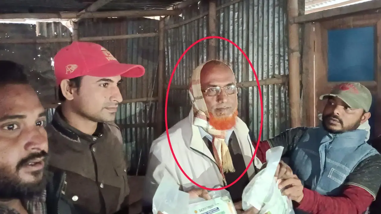 প্রণোদনার সার-বীজ বিক্রির সময় আটক কৃষি কর্মকর্তাকে বদলি
