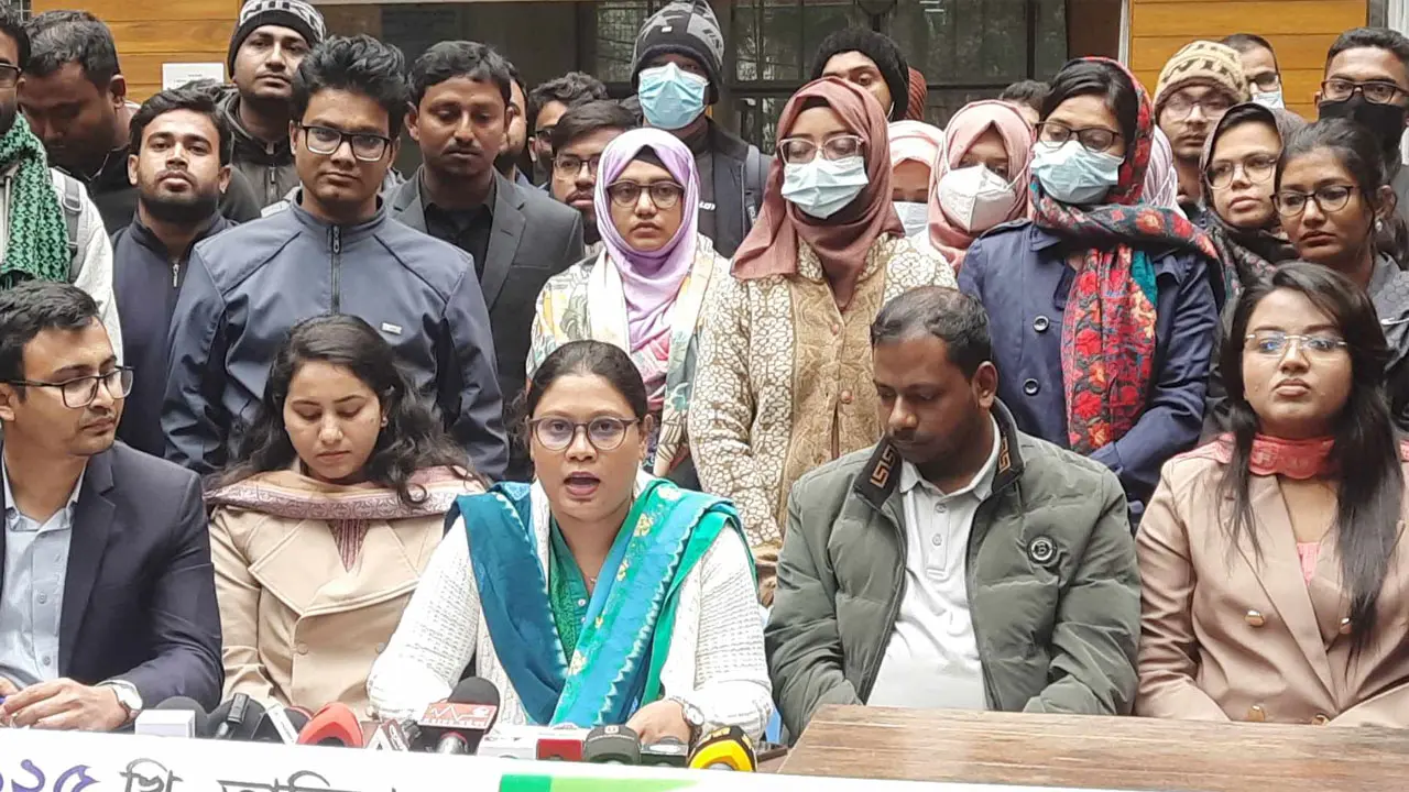 ৫ জানুয়ারির মধ্যে নতুন প্রজ্ঞাপন চান বাদ পড়া চাকরিপ্রার্থীরা