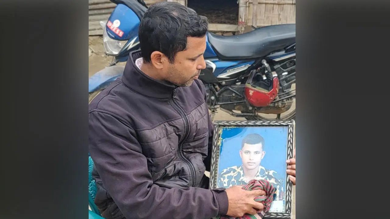 ১৬ বছরের লড়াই বাবার, ছেলে মুক্ত হলেও মুখটা দেখা হলো না