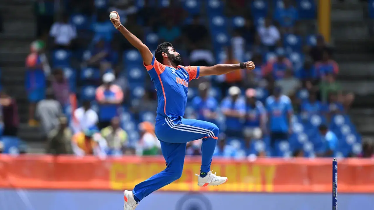 বাংলাদেশের বিপক্ষে ম্যাচে বুমরাহকে পাওয়া নিয়ে শঙ্কা