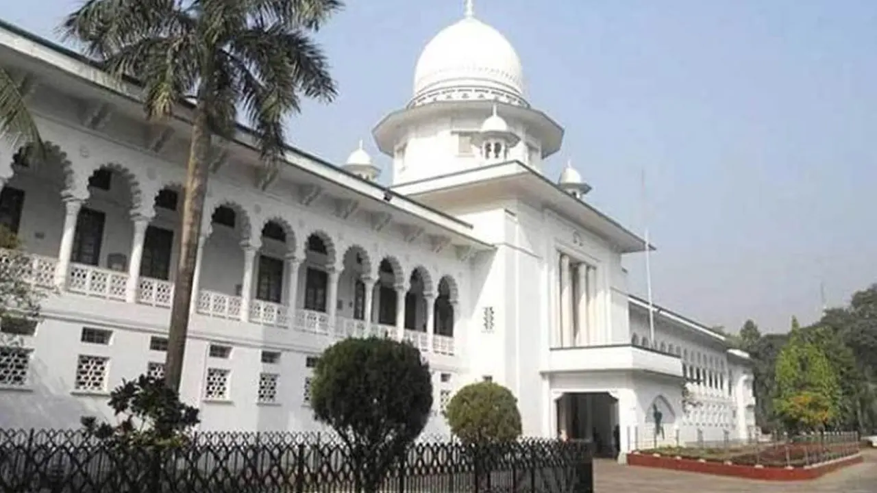 সাংবিধানিক ও গুরুত্বপূর্ণ মামলার শুনানি লাইভ সম্প্রচার করতে রিট