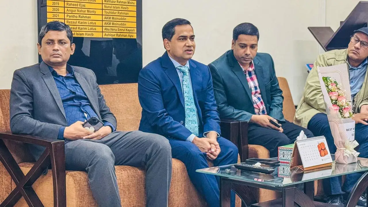 ডিক্যাবের চা-চক্রে রাষ্ট্রদূত মুশফিকুল ফজল আনসারী