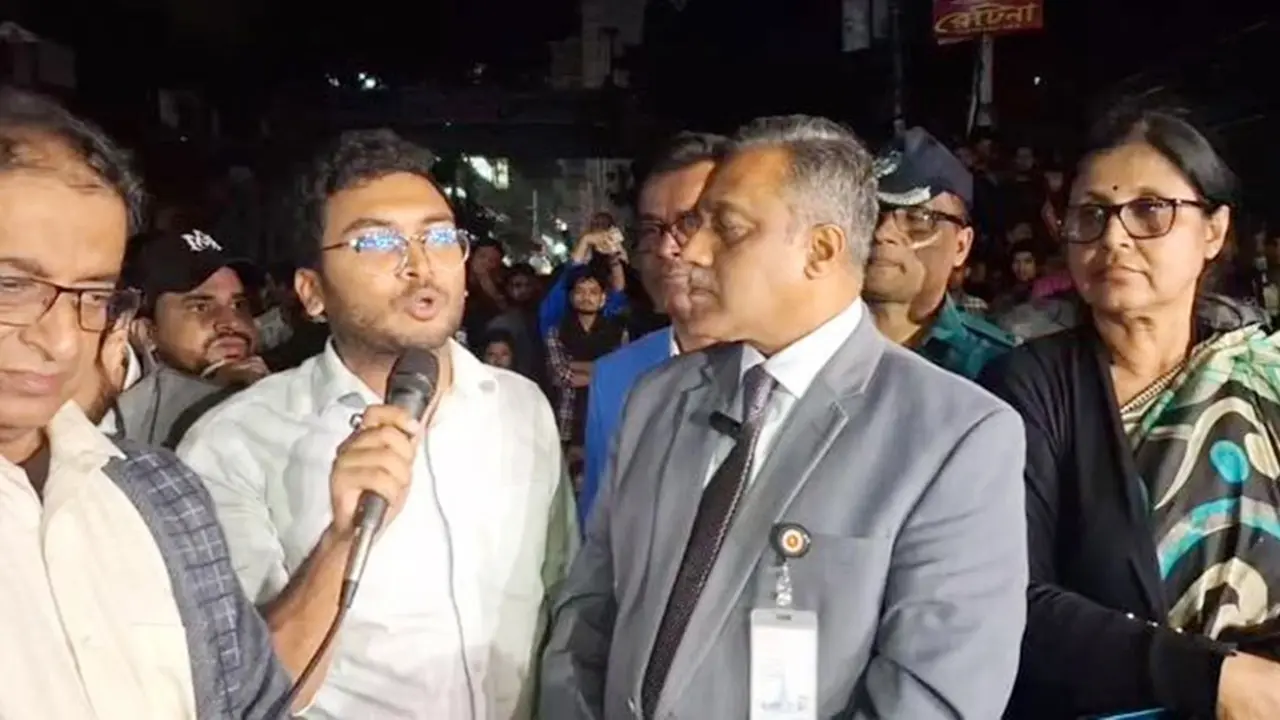 ব্যর্থ হয়ে ফিরলেন যুগ্মসচিব, তিতুমীর কলেজে অনশন চলবে