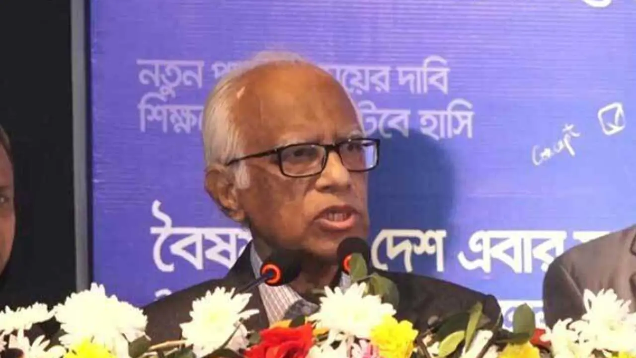 বই প্রকাশ নিয়ে অনেক ষড়যন্ত্র মোকাবিলা করতে হয়েছে