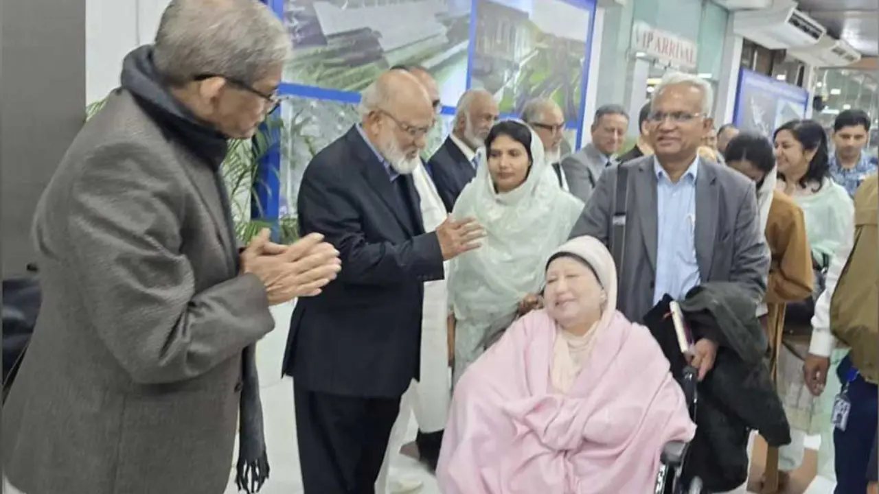 খালেদা জিয়া গণতন্ত্র প্রতিষ্ঠার বার্তা দিয়ে গেছেন : মির্জা ফখরুল