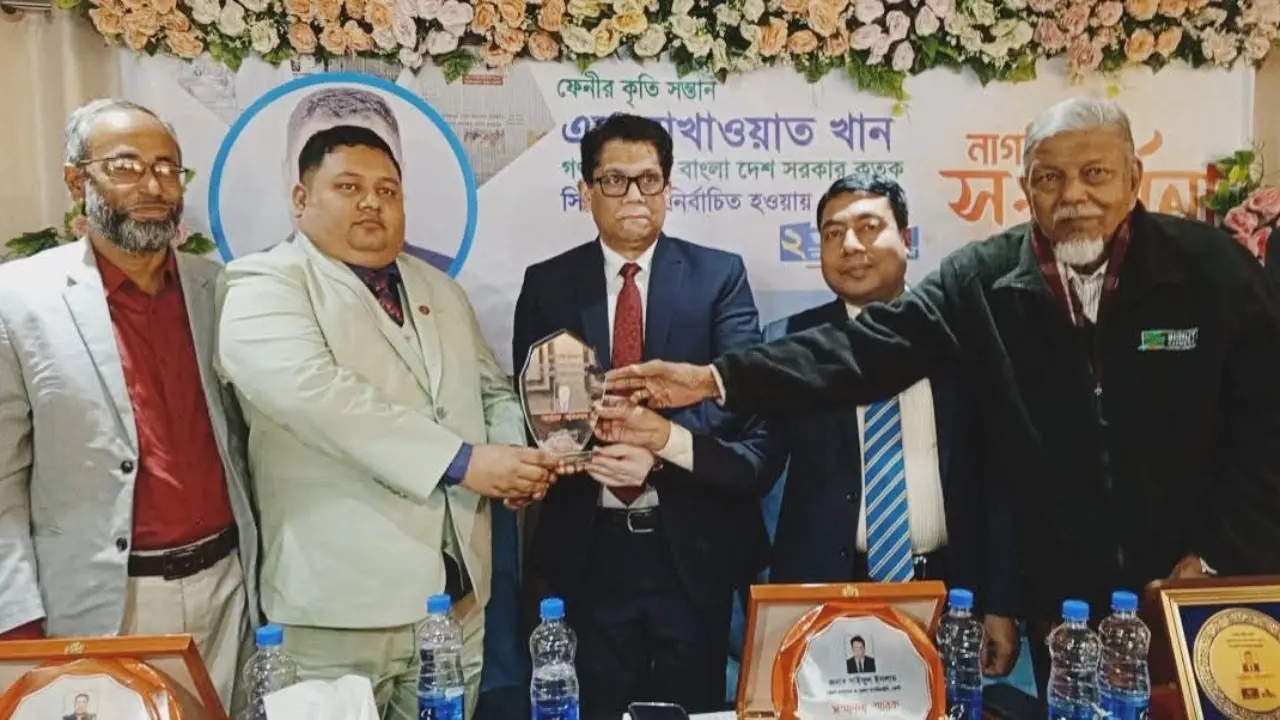 ফেনীতে কাতার আওয়ামী লীগ নেতাকে সংবর্ধনা, অতিথি ডিসি-এসপি