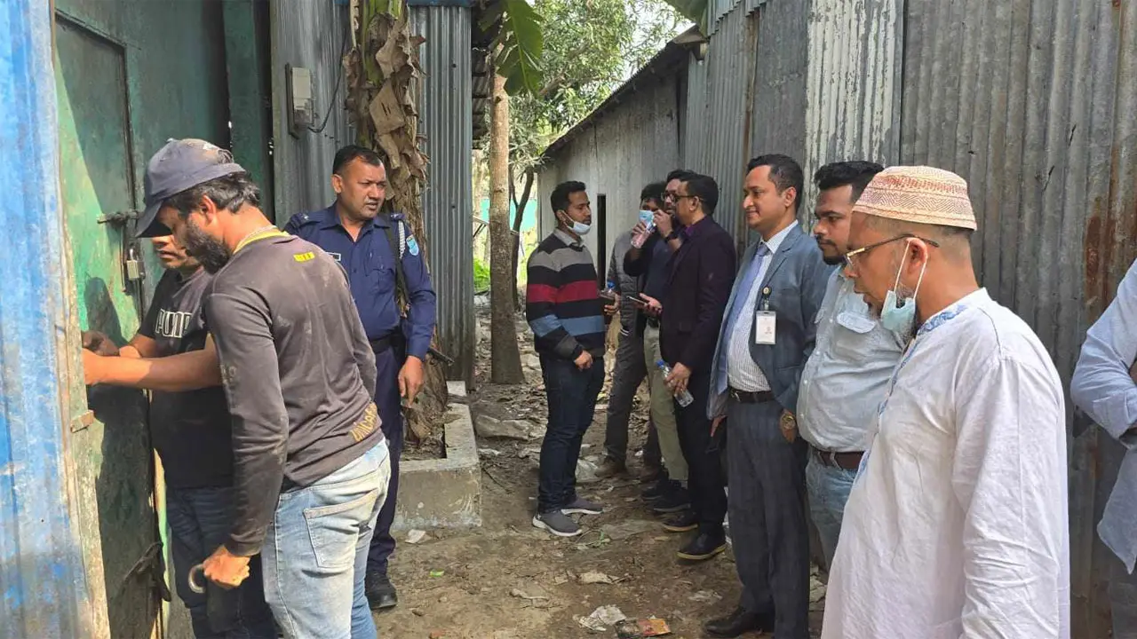 নারায়ণগঞ্জে অবৈধ গ্যাস সংযোগ বিচ্ছিন্ন