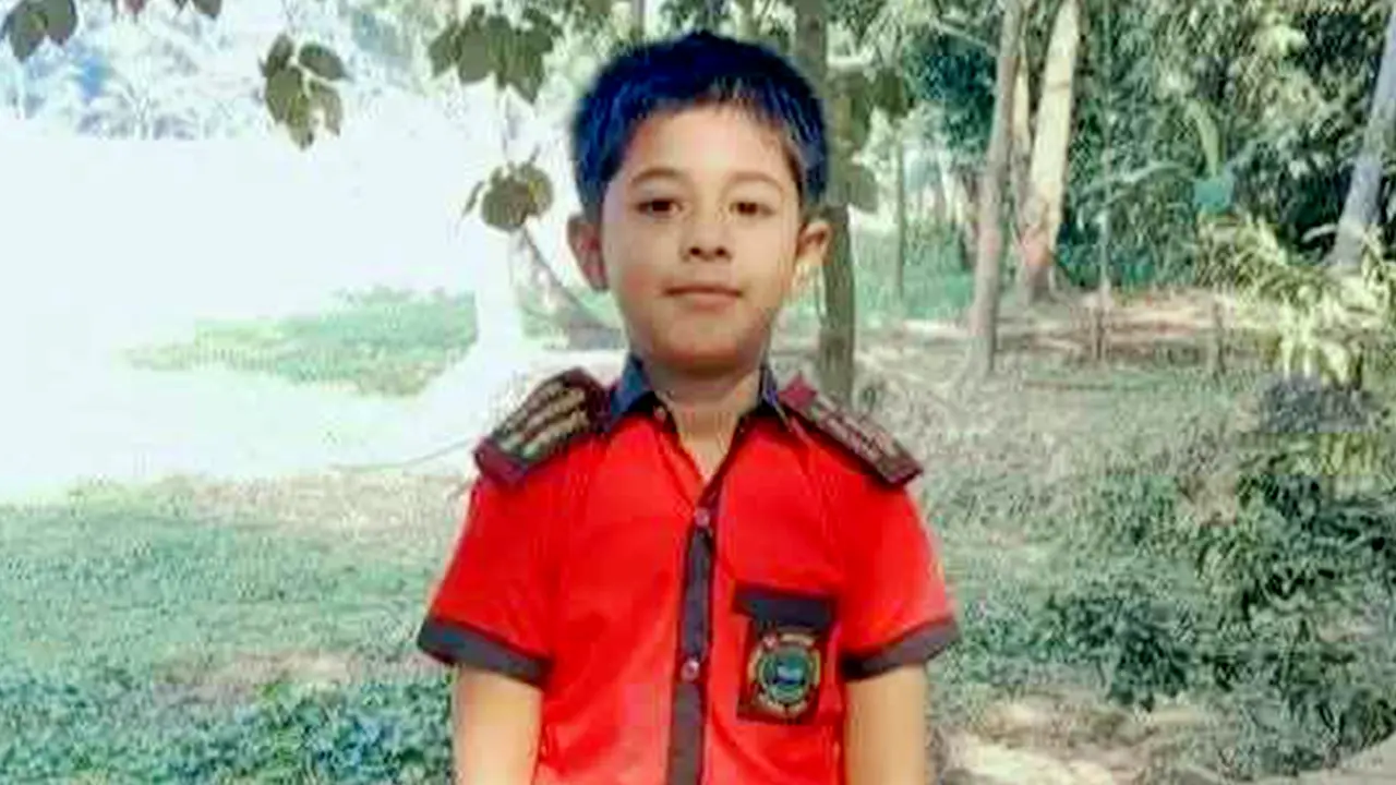 নিখোঁজের ১৬ ঘণ্টা পর নদীর পাড়ে মিলল শিশুর বস্তাবন্দি মরদেহ