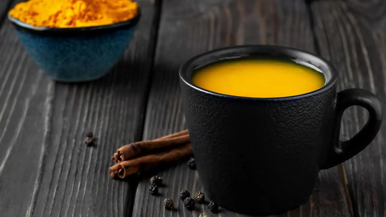 সকালে হলুদ খাওয়ার উপকারিতা