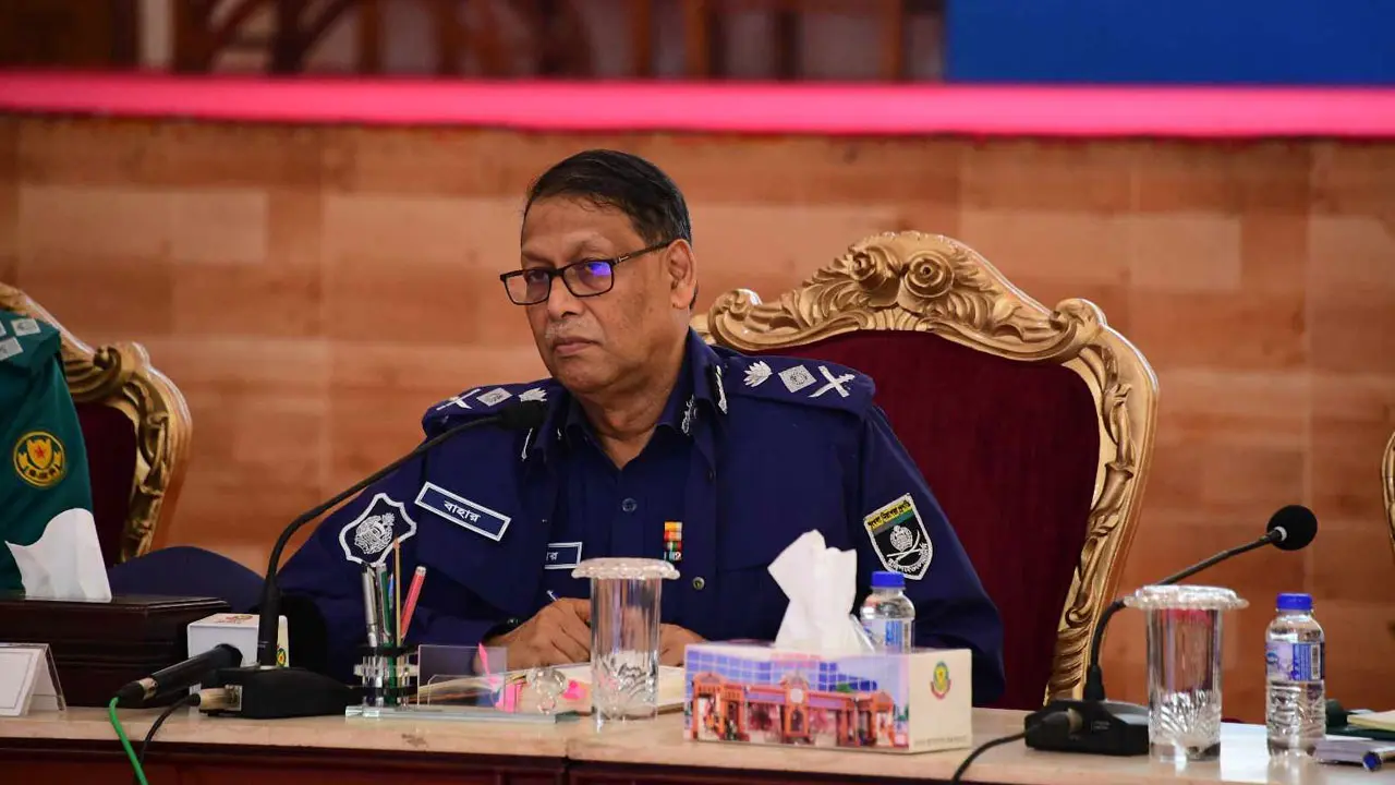 খুন-ছিনতাই বন্ধে পুলিশকে শতভাগ চেষ্টা করতে হবে