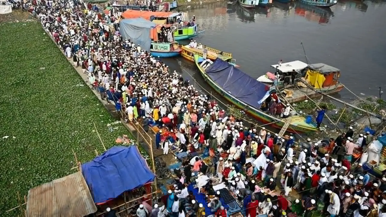 দেশের বৃহত্তম জুমার নামাজ আজ