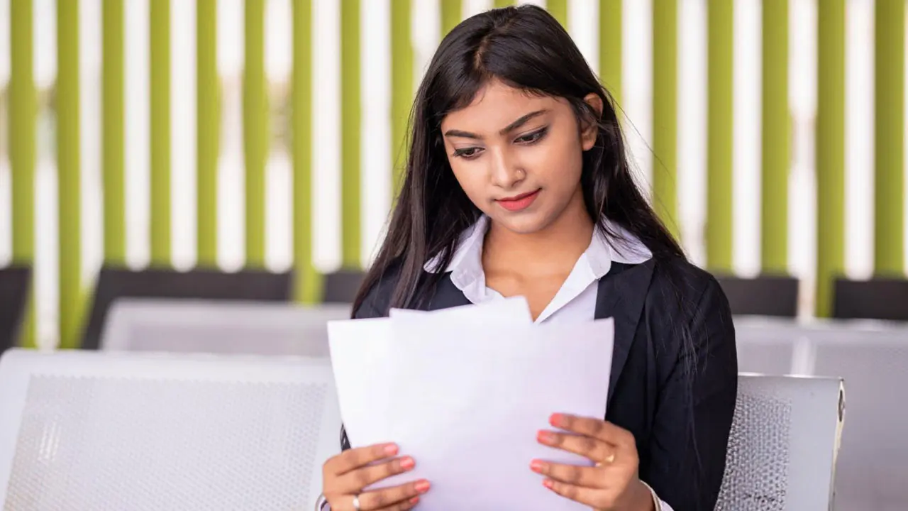 কোন সময় সিভি পাঠালে চাকরির সম্ভাবনা বেশি?