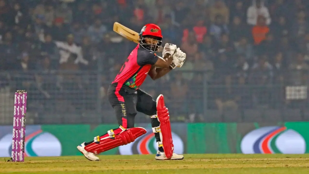 বিদেশি তারকার চাওয়া নিয়মিত বিপিএল খেলা
