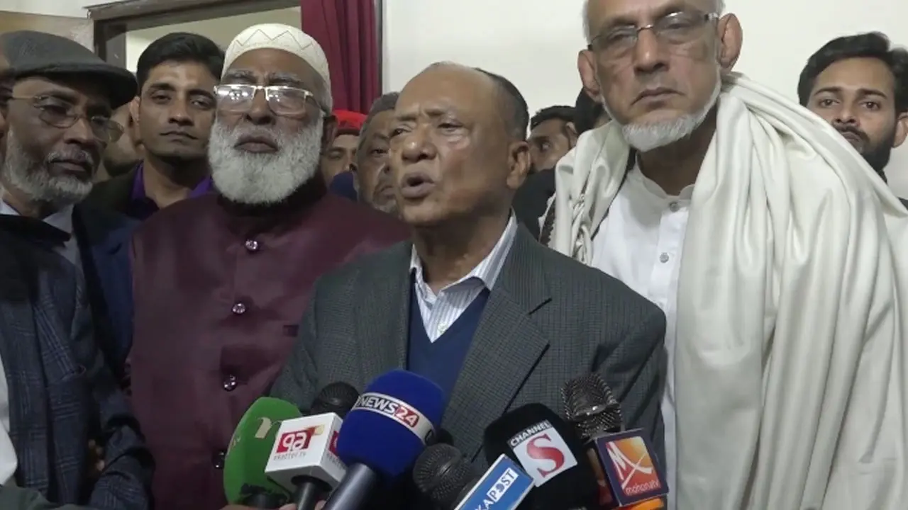 আ.লীগ নির্বাচনে এলে বিএনপির কিছু আসে যায় না : মিন্টু 