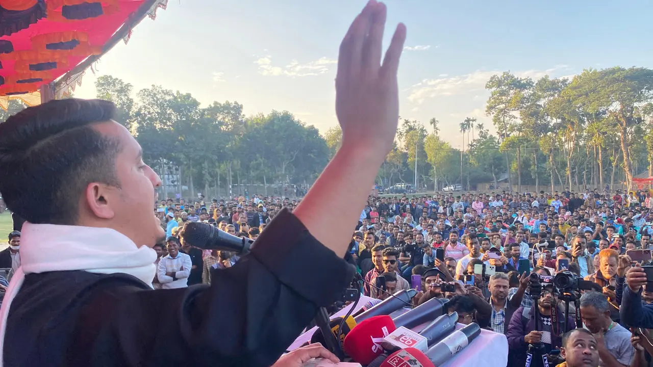 চা শিল্পেও ভাগ বসিয়েছিল শেখ পরিবার : সারজিস আলম