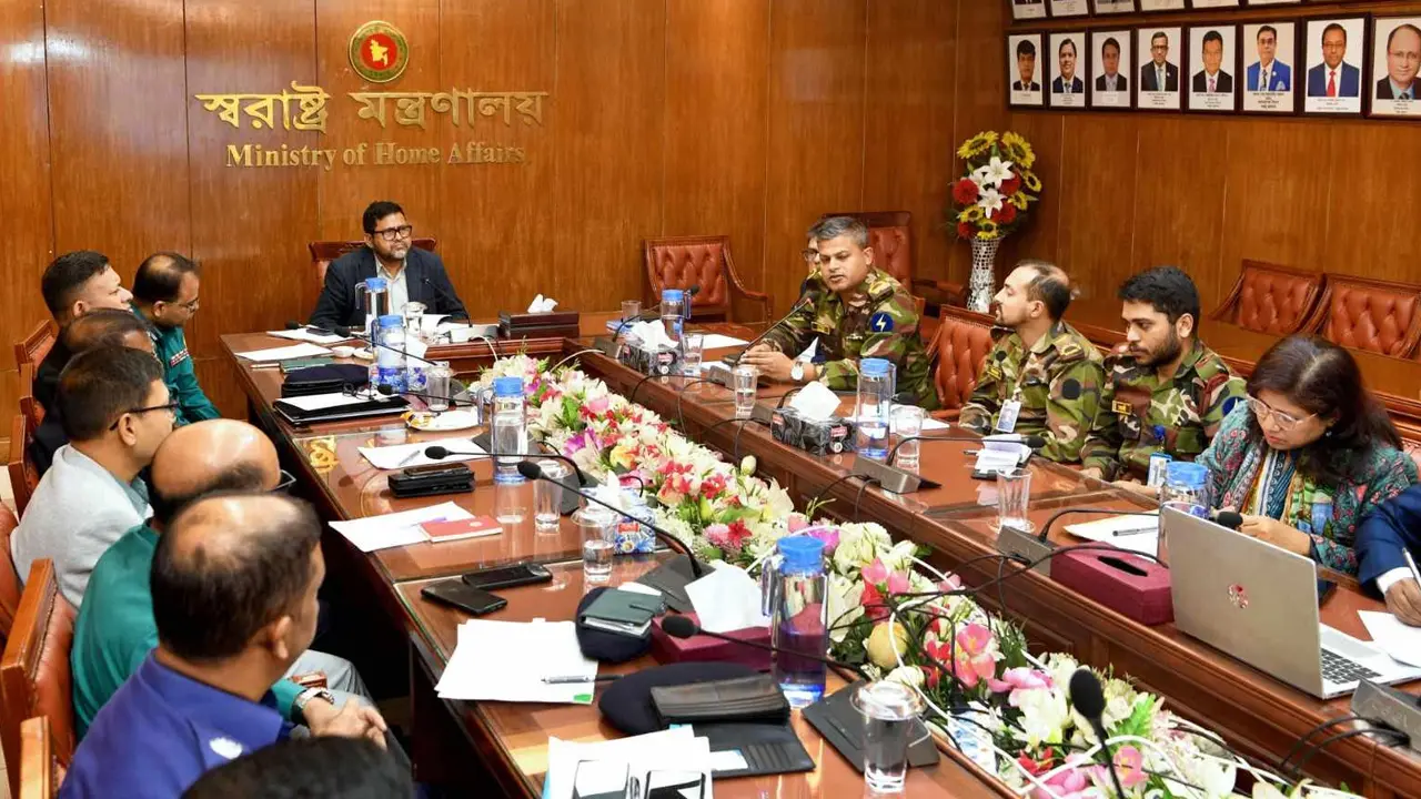পলিথিন শপিং ব্যাগের ব্যবহার বন্ধে অভিযান জোরদার করা হবে