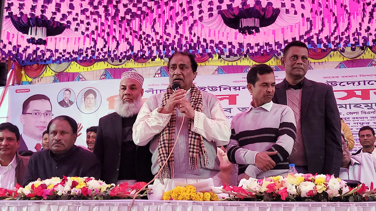 ‘রাজনীতি করতে হবে মানুষের সেবার জন্য’