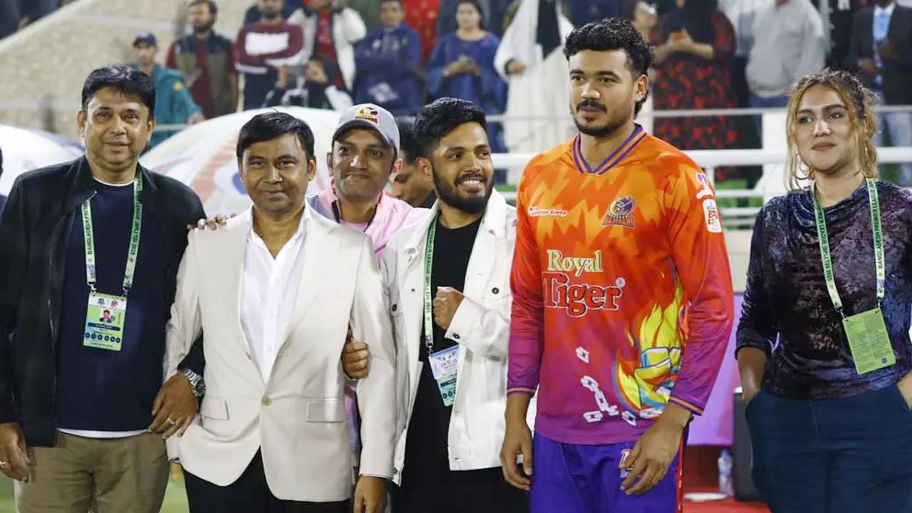 ক্রিকেটারদের হোটেল ছাড়ার অনুরোধ, ব্যাখ্যায় যা বলছে রাজশাহী