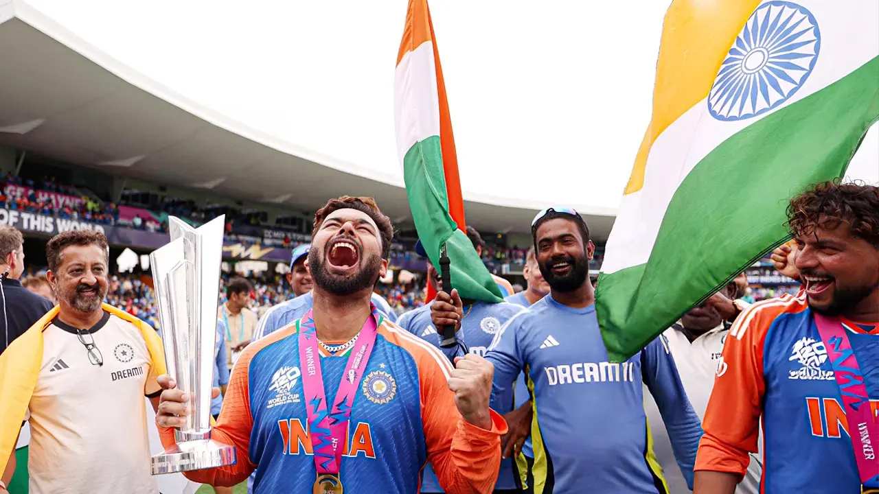 জার্সিতে পাকিস্তানের নাম রাখতে চায় না ভারত, নতুন বিতর্ক