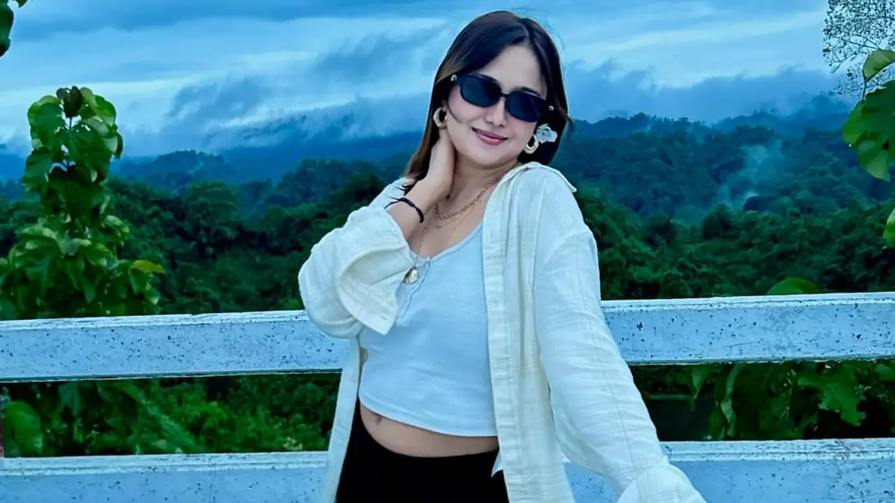 ‘ছোট বিষয়গুলো থেকে সহজে সুখ খুঁজে নিতে পারেন’