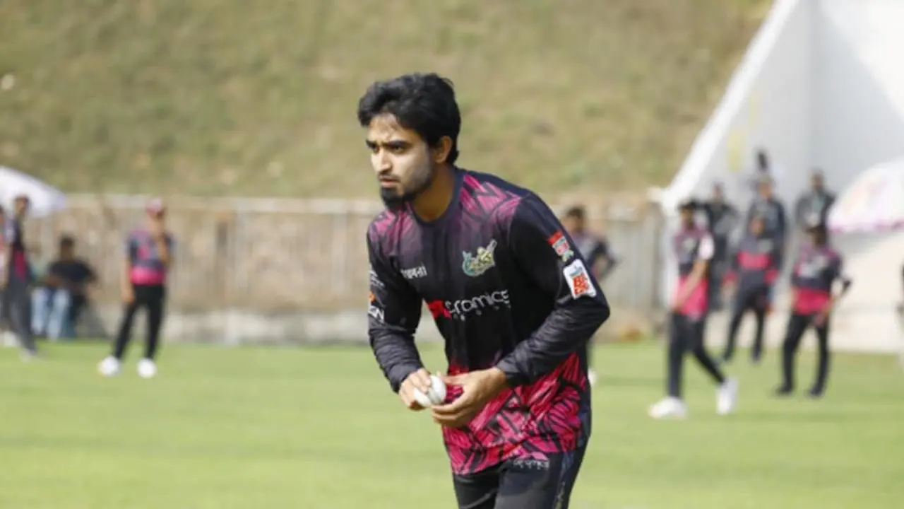 বিপিএলের উইকেট নিয়ে উচ্ছ্বসিত তানজিম সাকিব