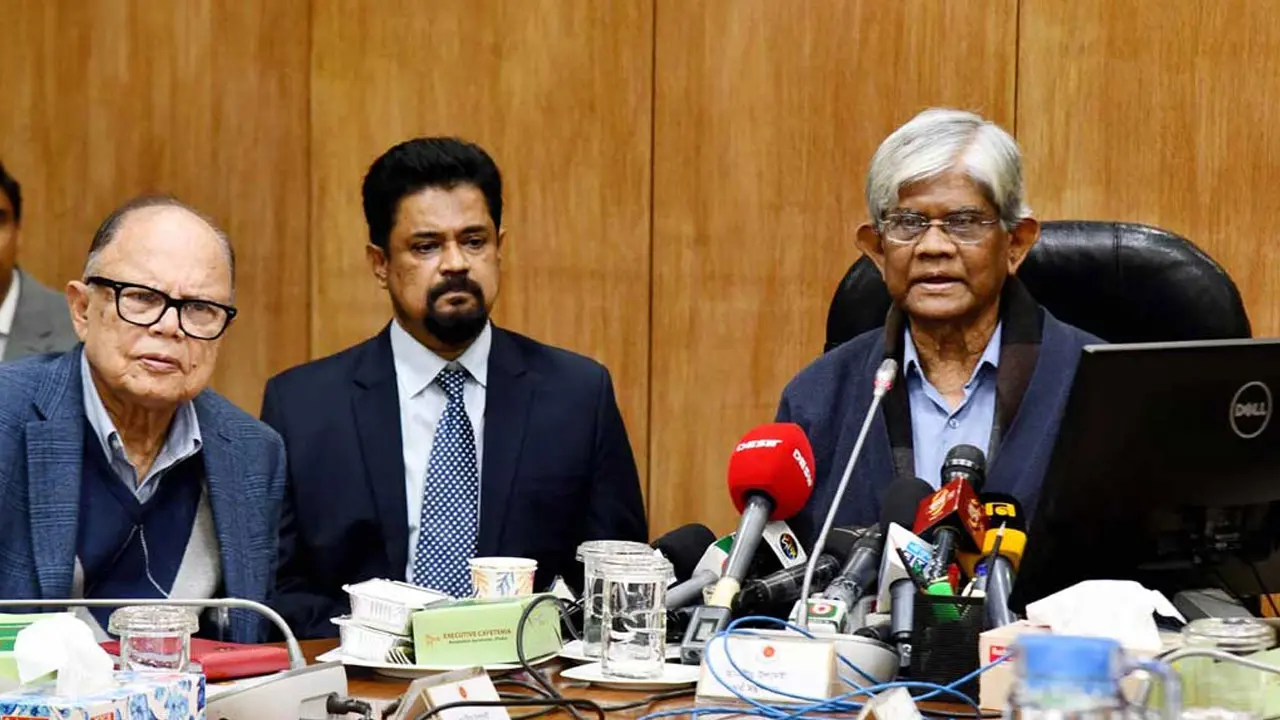 মহার্ঘ ভাতার সঙ্গে ভ্যাট বাড়ানোর সম্পর্ক নেই : অর্থ উপদেষ্টা