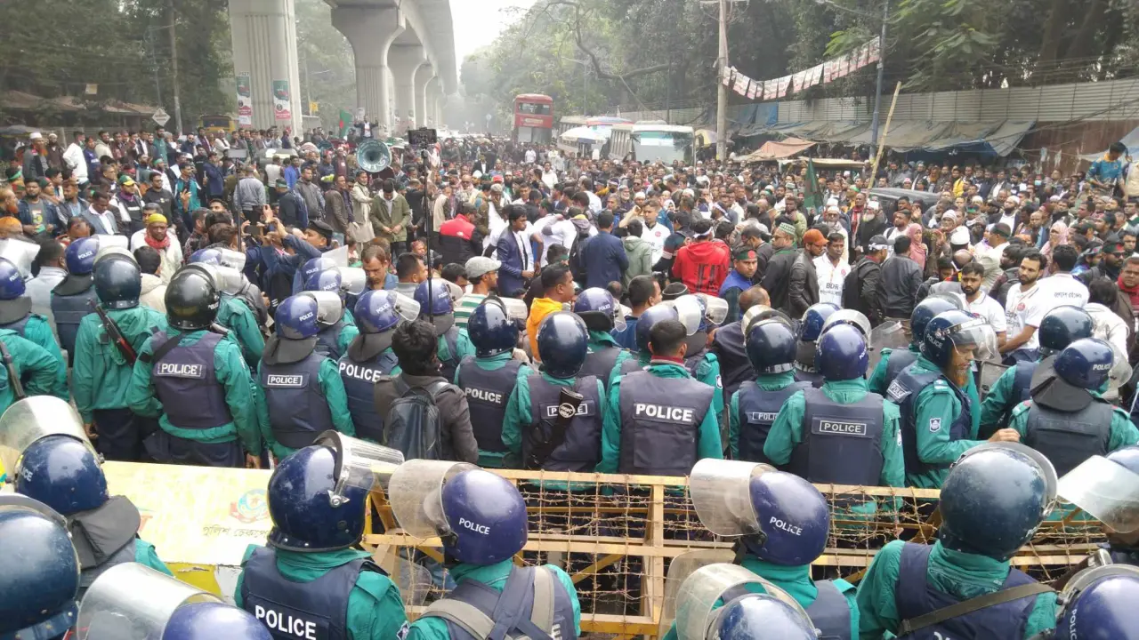 বিডিআরের ‘নিরপরাধ’ সদস্যদের মুক্তির দাবিতে পদযাত্রায় পুলিশের বাধা