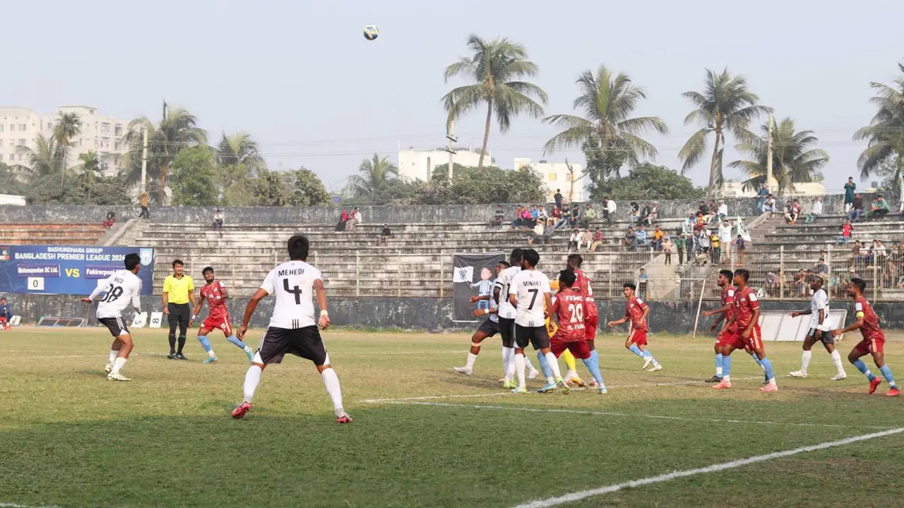 ম্যাচ ৪৫, গোল ১৩৫; কার্ড ১৮৩
