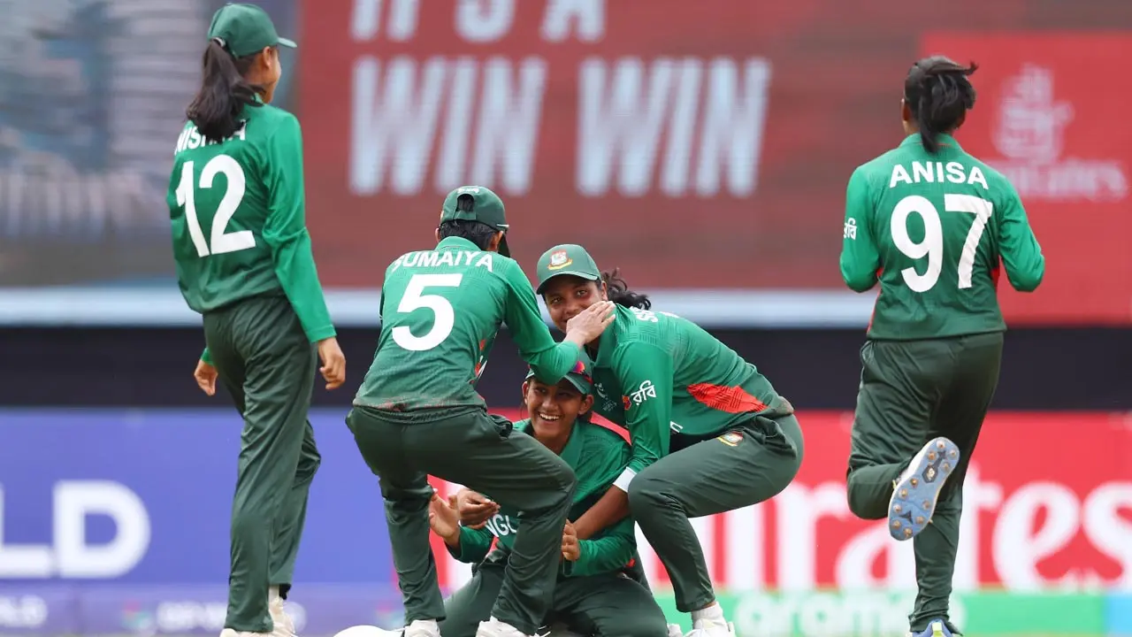 বাংলাদেশকে বিদায় করে সেমিফাইনালে ভারত