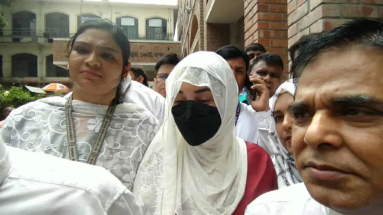 হত্যাচেষ্টা মামলায় জামিন পেলেন চিত্রনায়িকা অপু বিশ্বাস