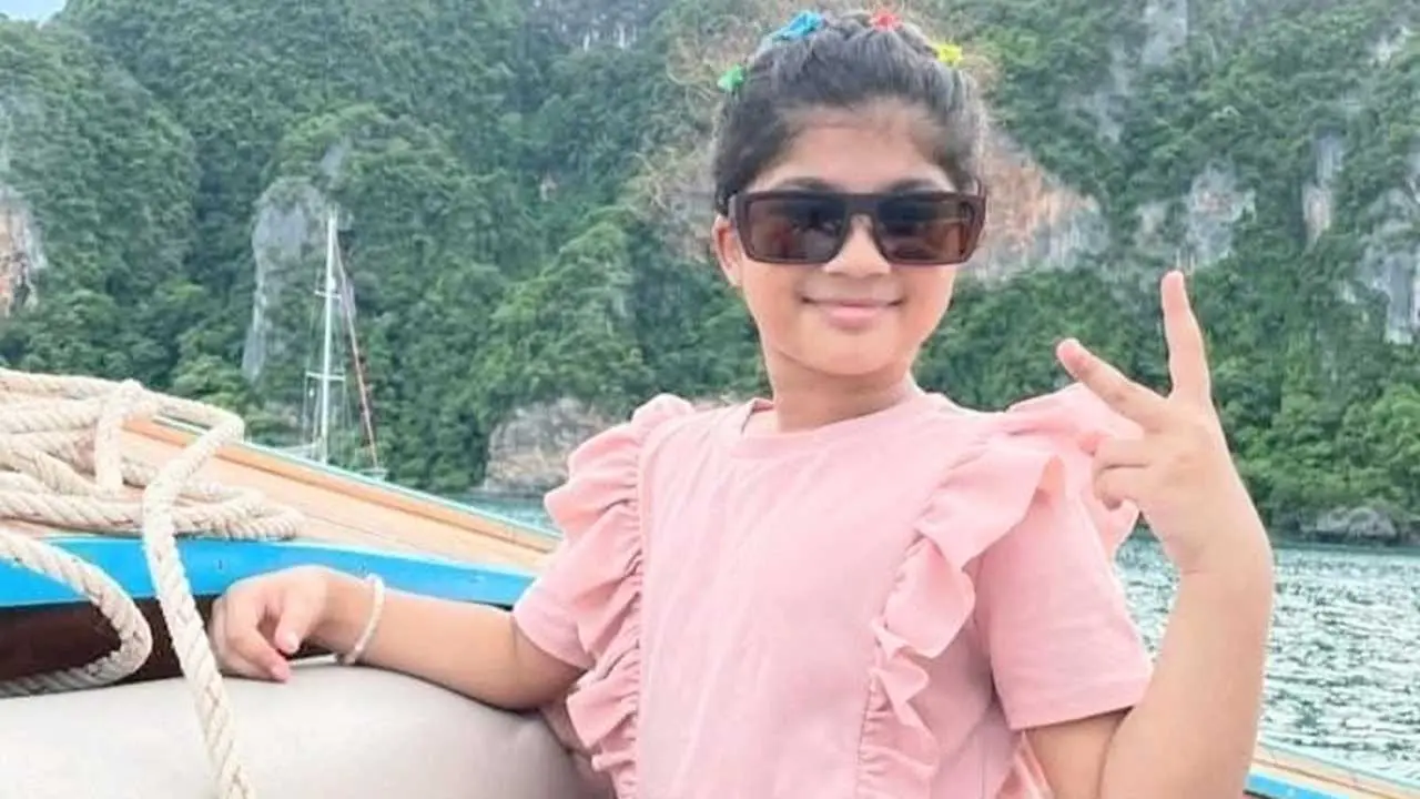 দোলনায় দোল খেতে খেতে কবরে চলে গেল আয়মান