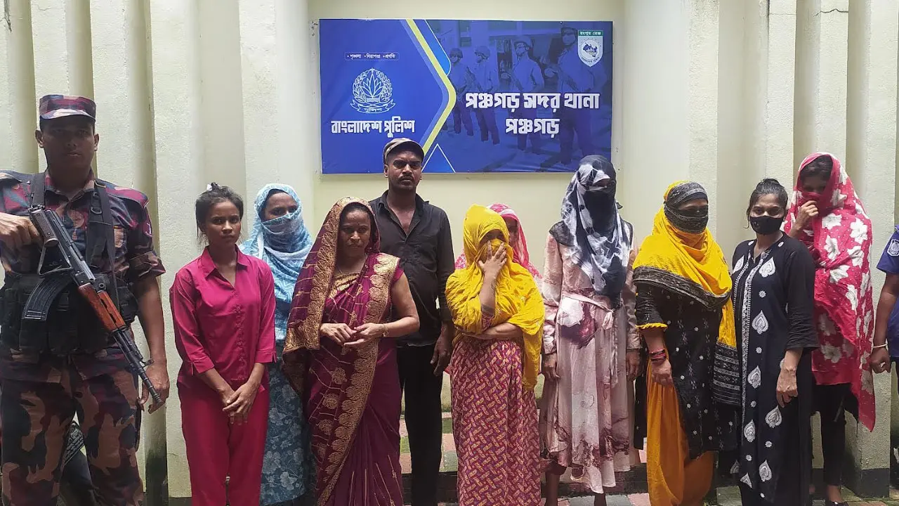 পঞ্চগড় সীমান্তে বিএসএফের পুশ ইন, আটক ১৭